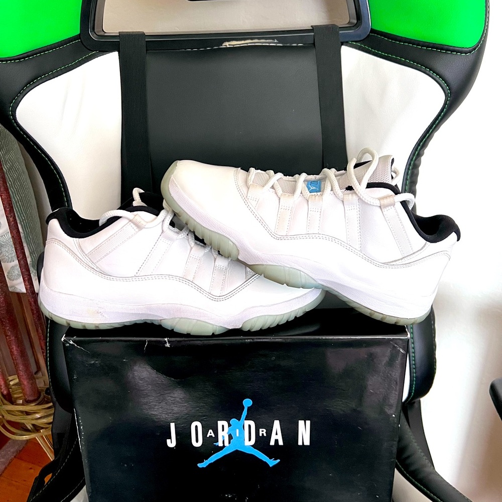 Jordan 11 retro low 8m
